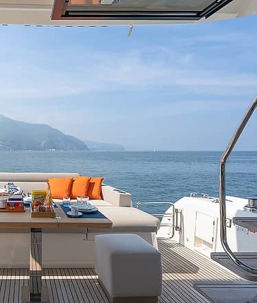 洋楽 prestige Prestige 590S - 2026 - Capri Boat Service Luxury